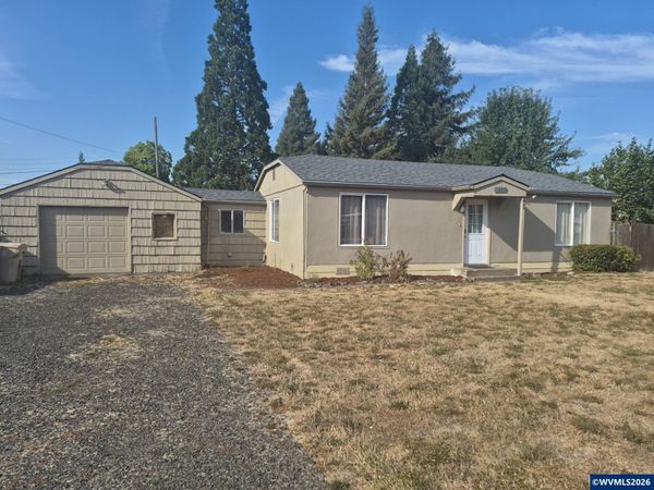 1065 23rd Av SE, Albany, OR 97322