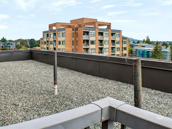 103 Gorge Rd E, Unit #305, Victoria, BC V9A 6Z2