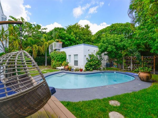 229 SW 19th Rd , Unit ., Miami, FL 33129