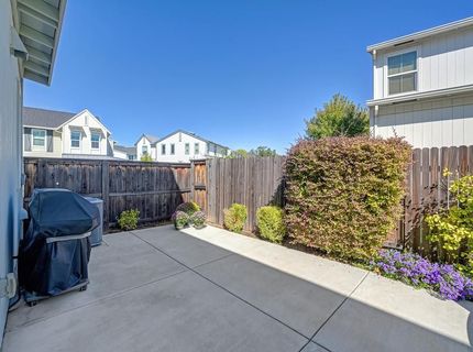 960 Farmhouse Way, Folsom, CA 95630 Photo
