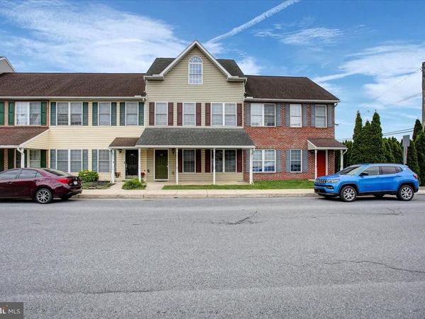 102 EARL STREET S , SHIPPENSBURG, PA 17257