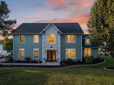 42 Peaks View Drive, Moneta, VA 24121
