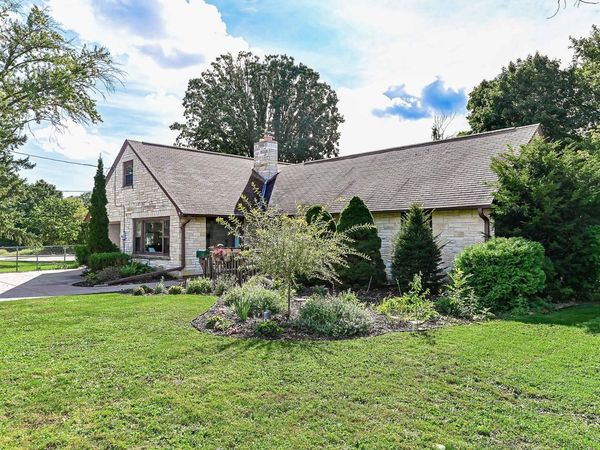 N90W16555 Roosevelt DRIVE, Menomonee Falls, WI 53051