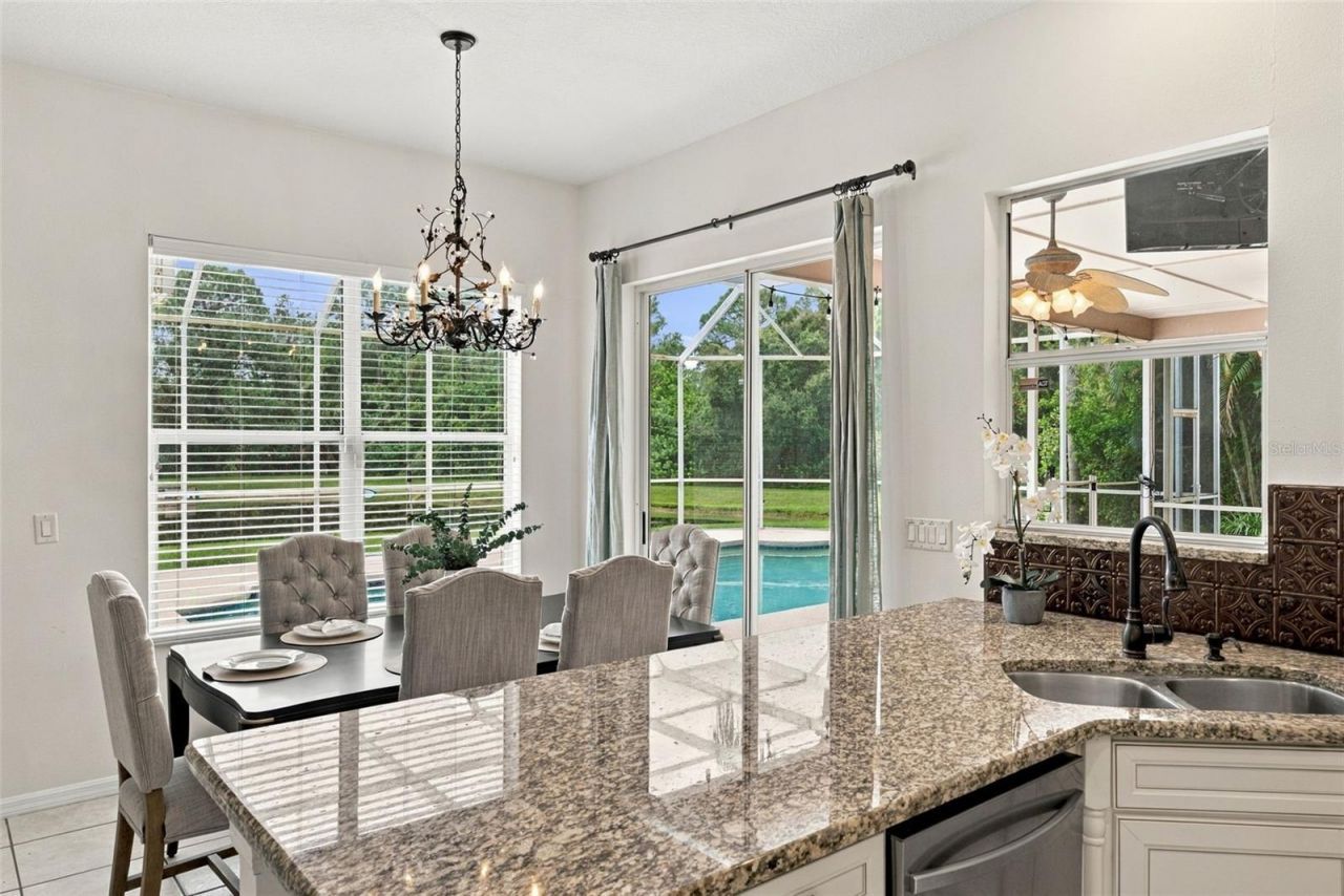 12427 Bristol Commons Circle , Tampa, FL 33626 Photo