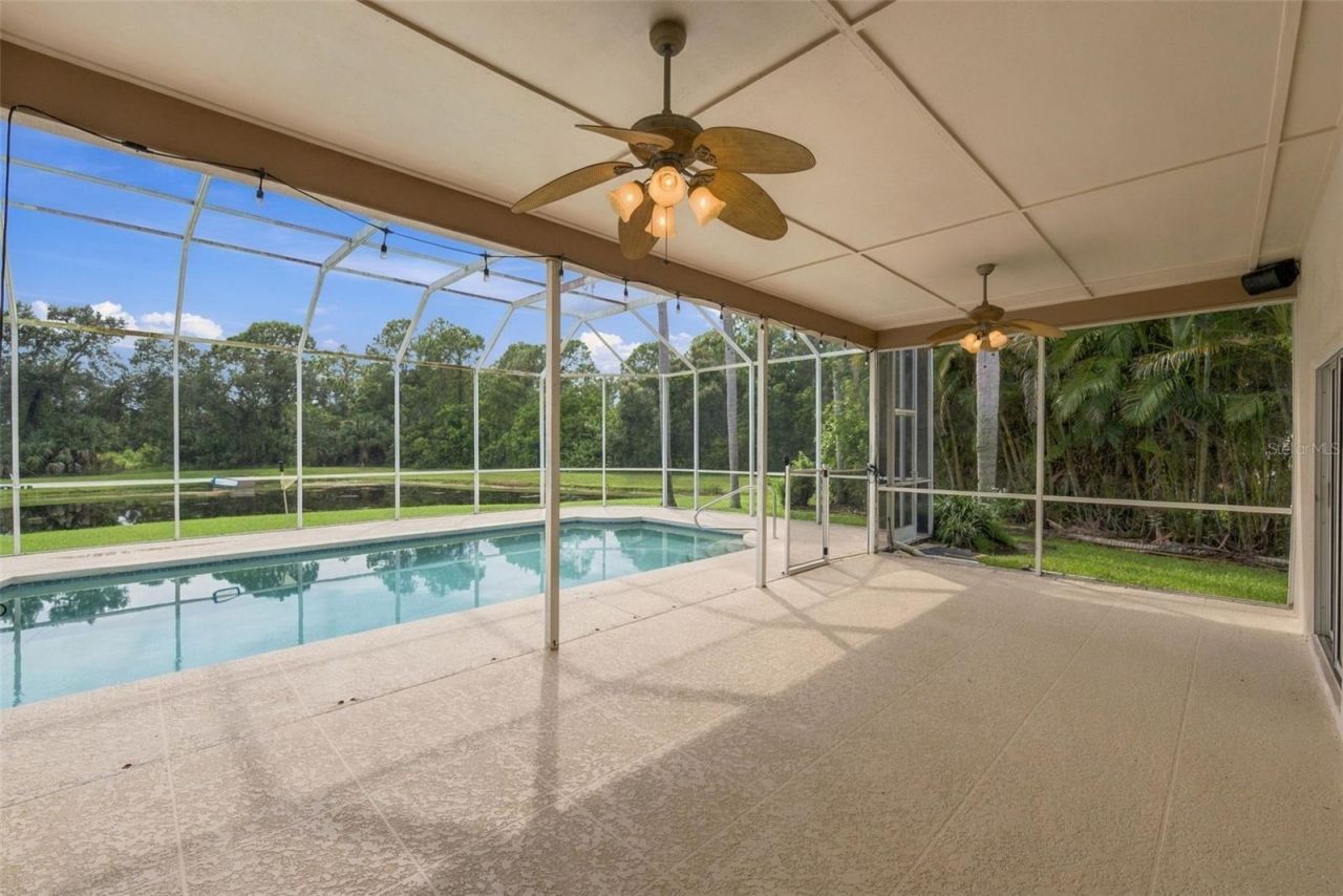 12427 Bristol Commons Circle , Tampa, FL 33626 Photo
