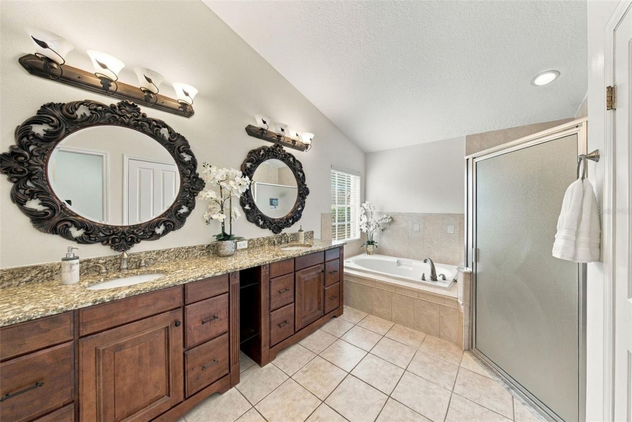 12427 Bristol Commons Circle , Tampa, FL 33626 Photo