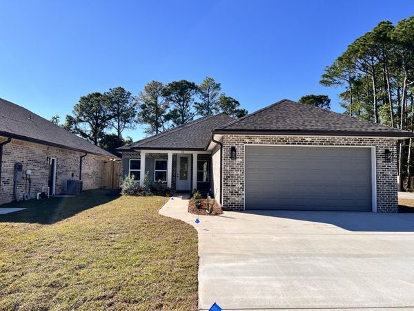 305 Howard Street, Niceville, FL 32578