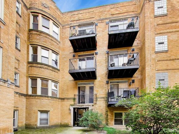 1639 W Farwell Avenue, Unit 2, Chicago, IL 60626