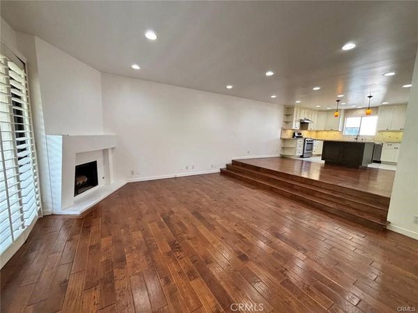 21730 Marylee Street, Unit 35, Woodland Hills, CA 91367