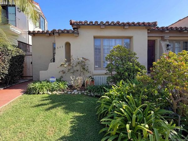 607 Arenas , La Jolla, CA 92037