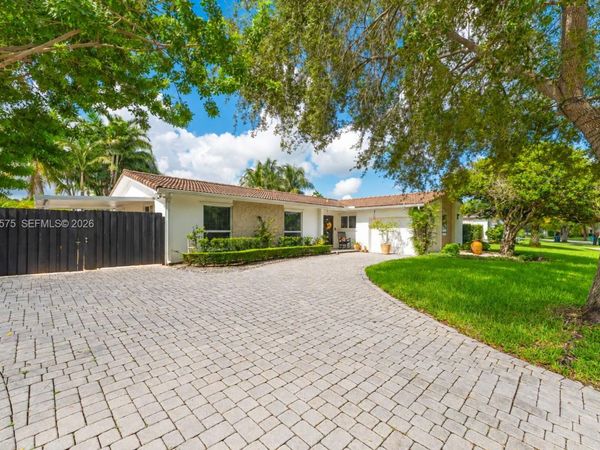 10420 SW 99th St , Miami, FL 33176