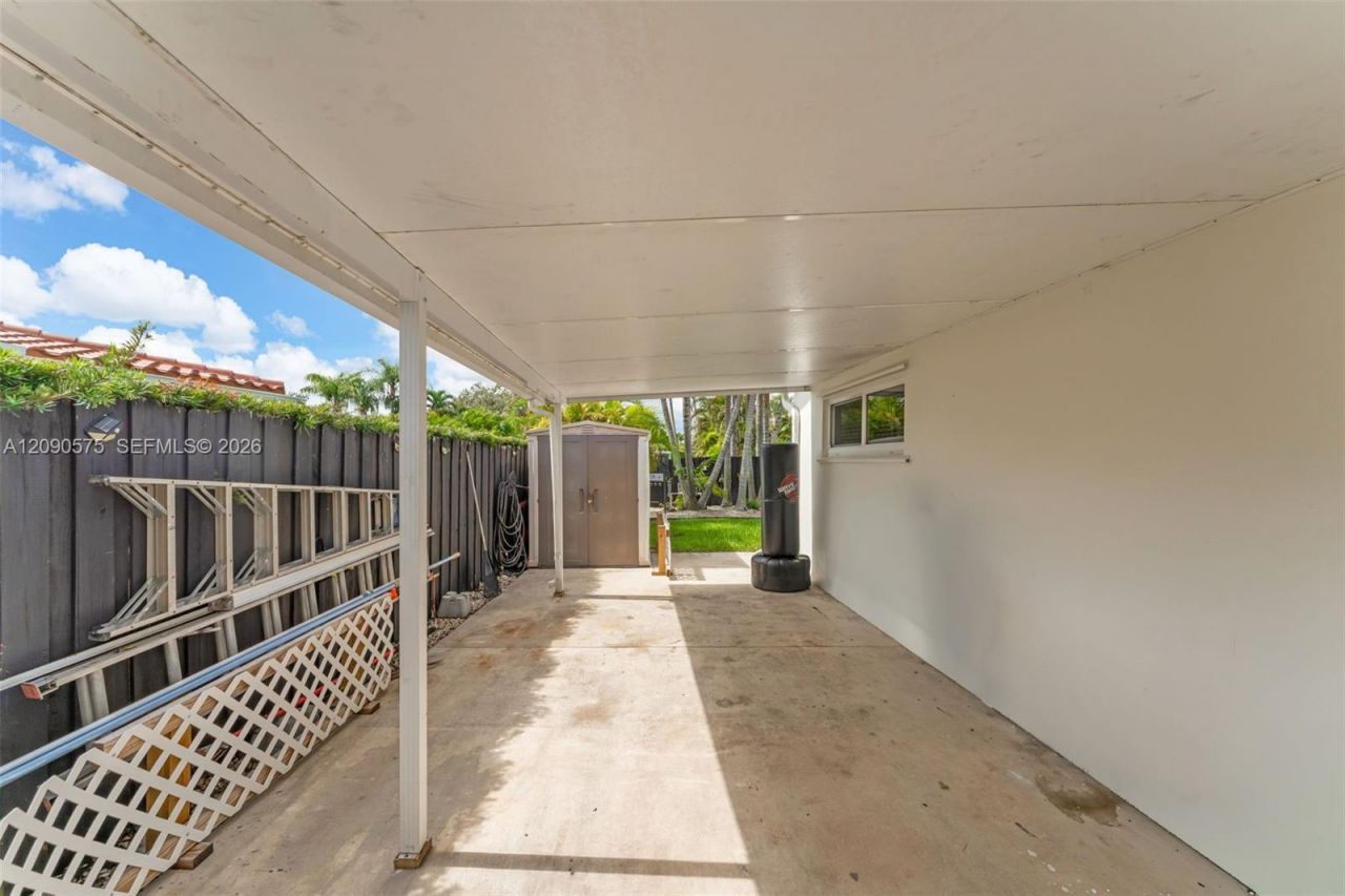 10420 SW 99th St, Miami, FL 33176 Photo