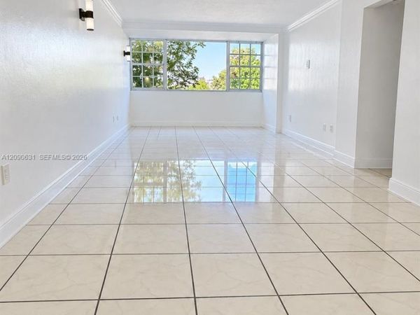 816 NW 87th Ave , Unit 203, Miami, FL 33172