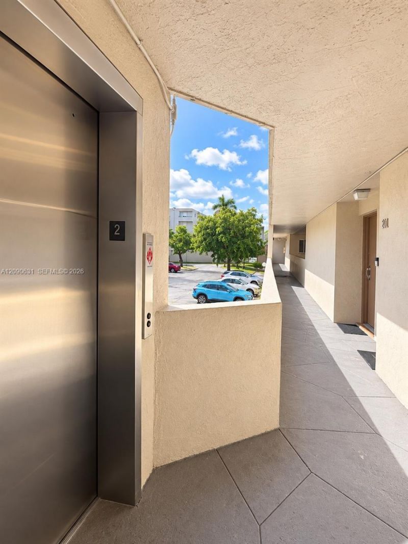 816 NW 87th Ave , Unit 203, Miami, FL 33172 Photo