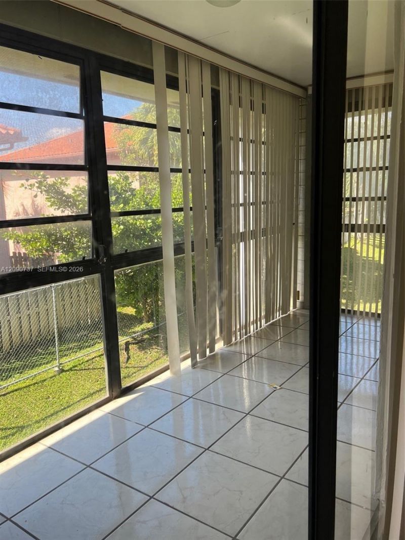 20680 NE 4th Ct , Unit 206, Miami, FL 33179 Photo