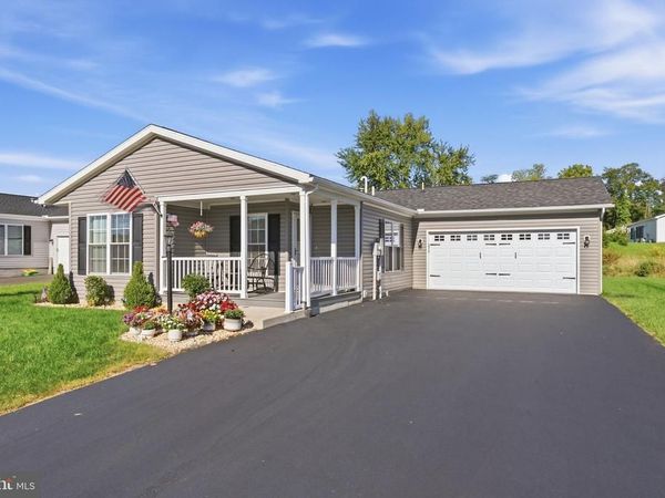 176 EAGLES WATCH DRIVE S , BECHTELSVILLE, PA 19505
