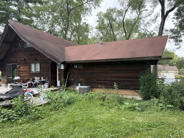 23250 W Hillcrest Drive, Lake Zurich, IL 60047