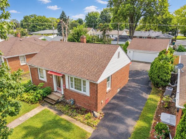 1613 Glenwood Avenue , Joliet, IL 60435