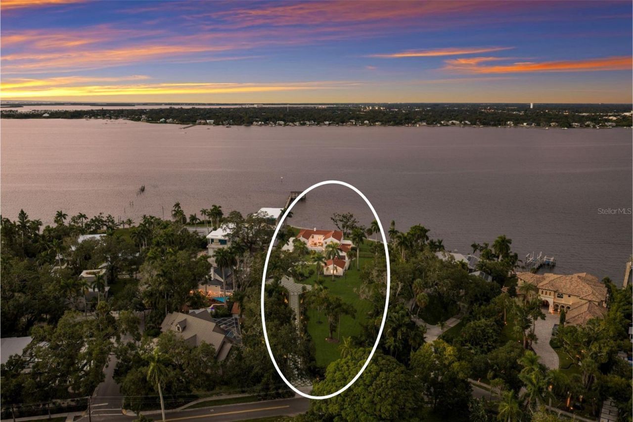 2832 Riverview Boulevard, Bradenton, FL 34205 Photo