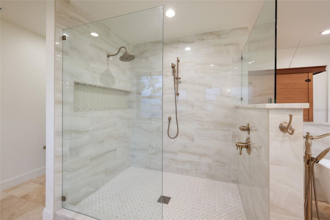 2832 Riverview Boulevard, Bradenton, FL 34205 Photo