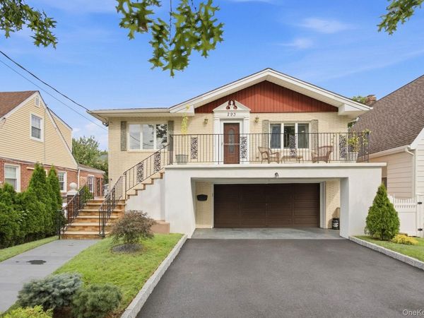 293 85th Avenue , Floral Park, NY 11001