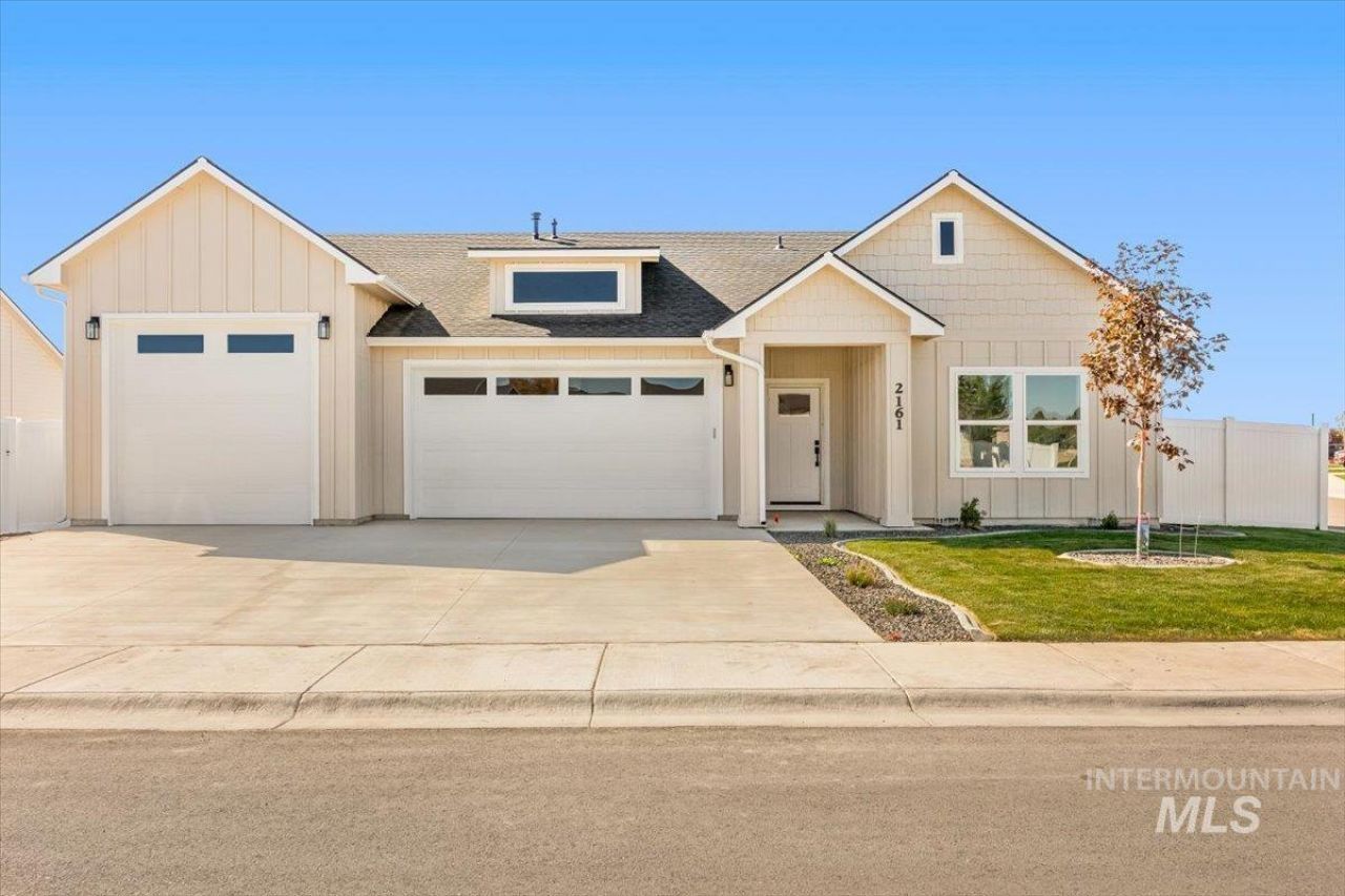 2166 Austin, Fruitland, ID 83619 Main Photo