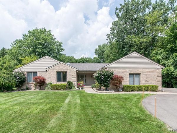 31550 6 Mile Road , Livonia, Mi 48152