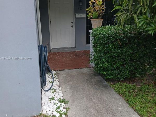 539 S Rainbow Dr, Unit 539, Hollywood, FL 33021