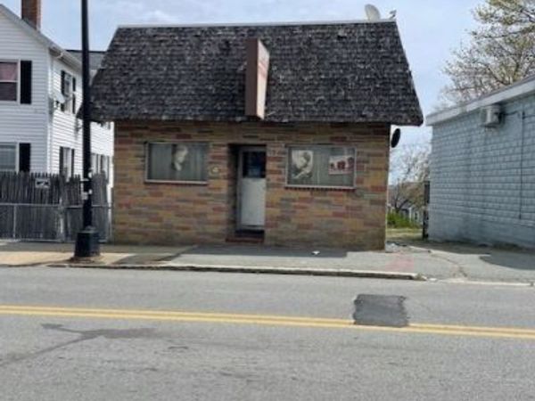 770 County St, New Bedford, MA 02740