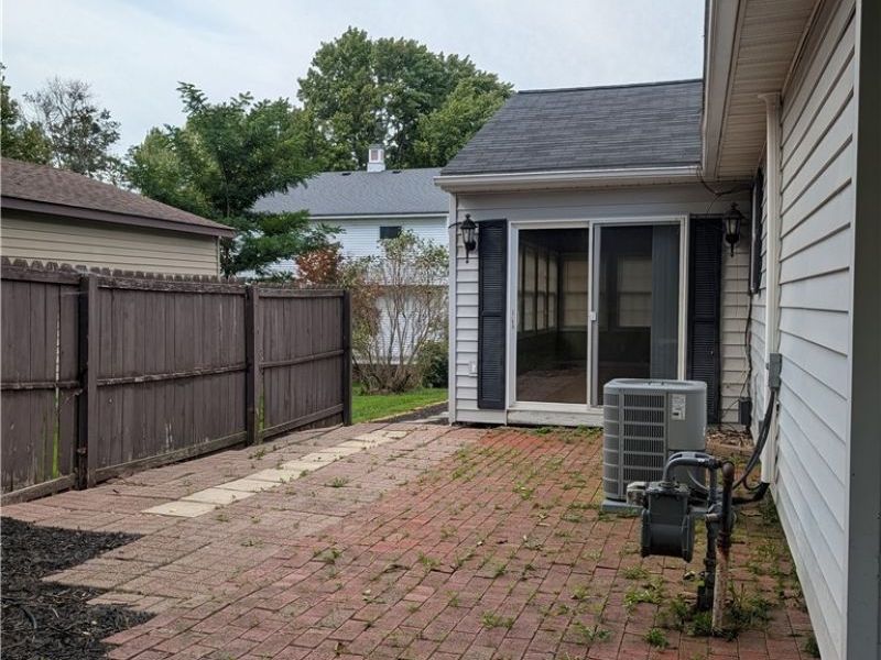 793 Park Avenue, Amherst, OH 44001 Photo 3