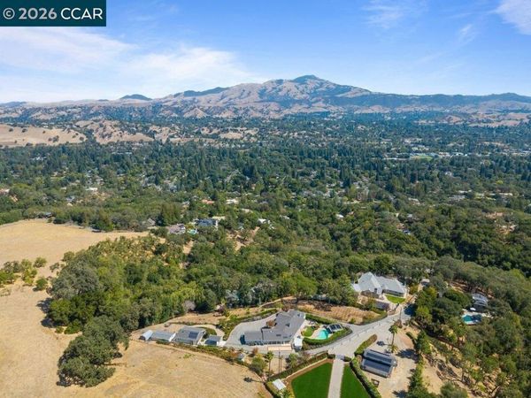 740 Clipper Hill Rd , Danville, CA 94526
