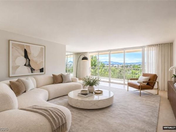 205 E Harmon Avenue, Unit 807, Las Vegas, NV 89169