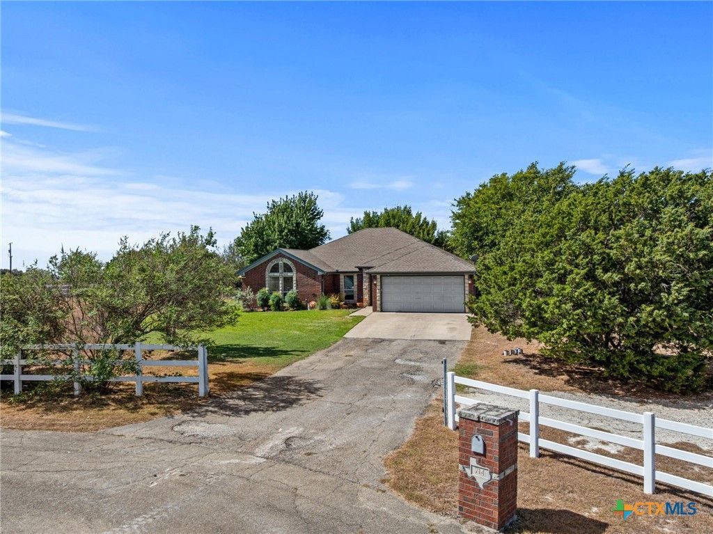 714 County Road 3371, Kempner, TX 76539 Main Photo