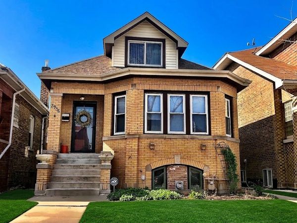 2936 N Kostner Avenue, Chicago, IL 60641