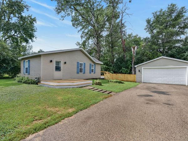 521 Elaine Terrace , Lakemoor, IL 60051