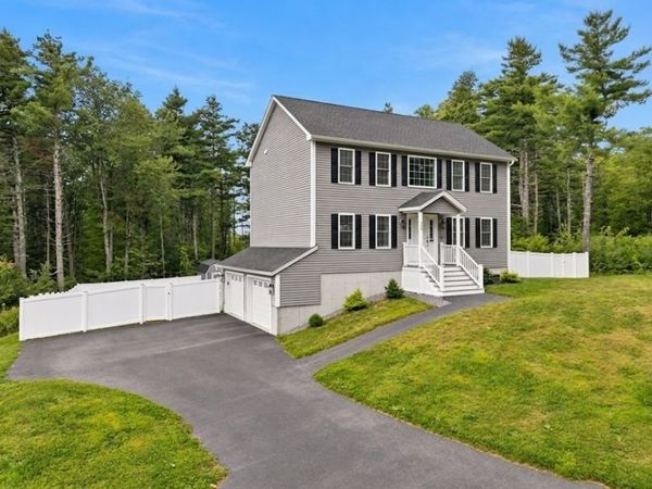 358 Williams Rd, Fitchburg, MA 01420