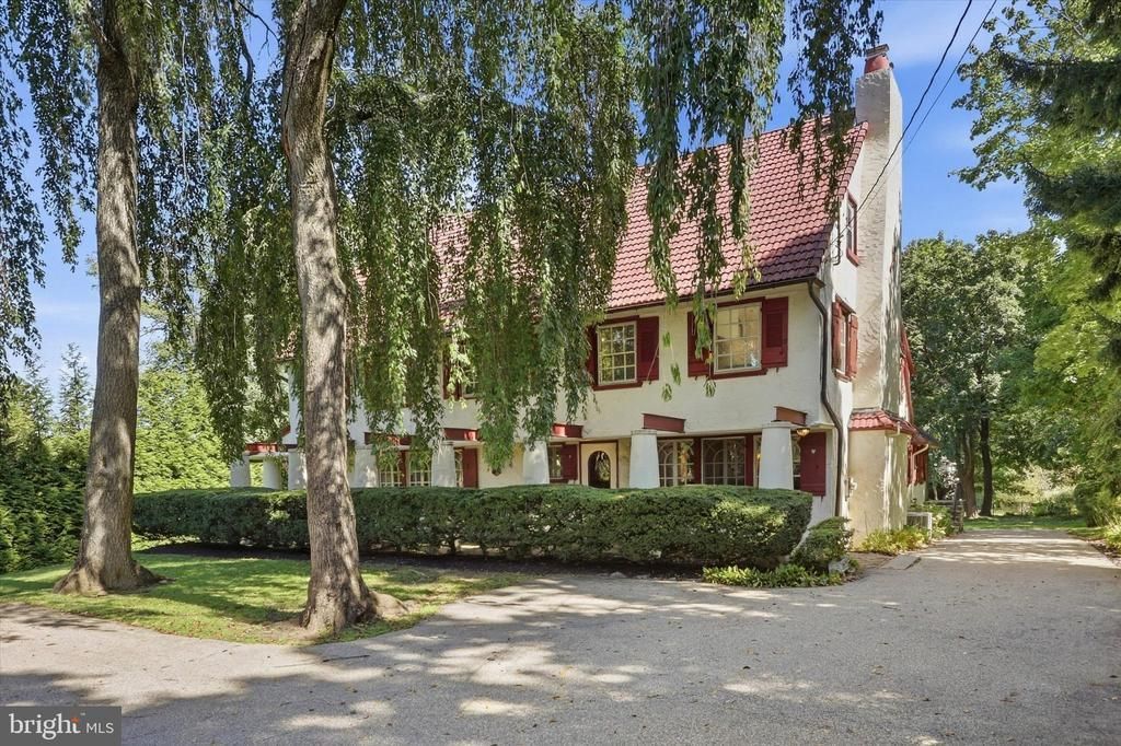 1215 W MONTGOMERY AVENUE , BRYN MAWR, PA 19010