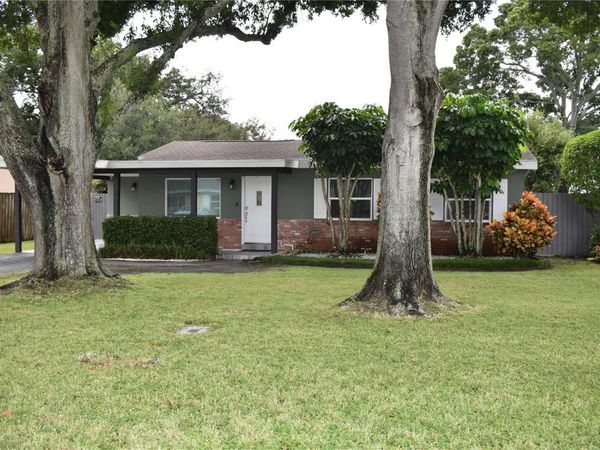 110 ROYAL PALMS , LARGO, FL 33771