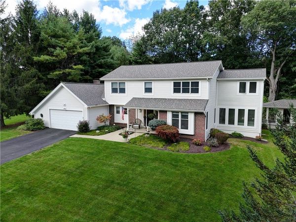 490 Bluhm Road, Fairport, NY 14450
