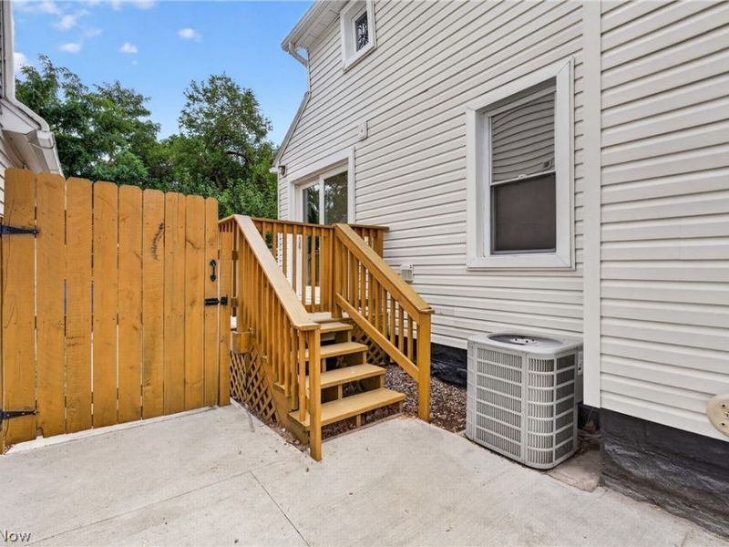 753 Brayton Avenue, Cleveland, OH 44113 Photo 41