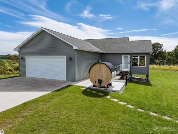 5700 Stillwagon Road, Gladwin, MI 48624