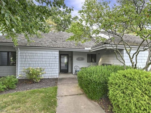 17 Sawmill Creek Drive W, Huron, OH 44839