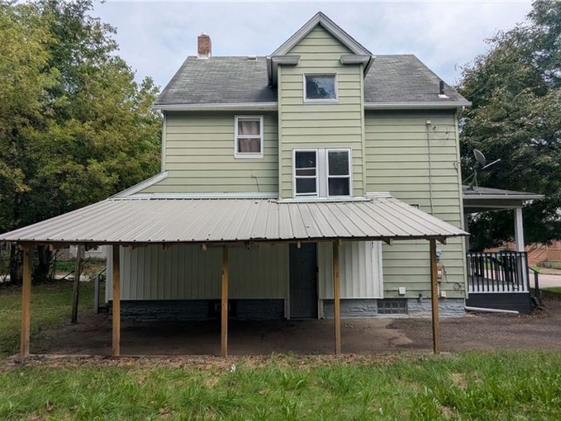 385 Campbell Street , Akron, OH 44307 Photo 5