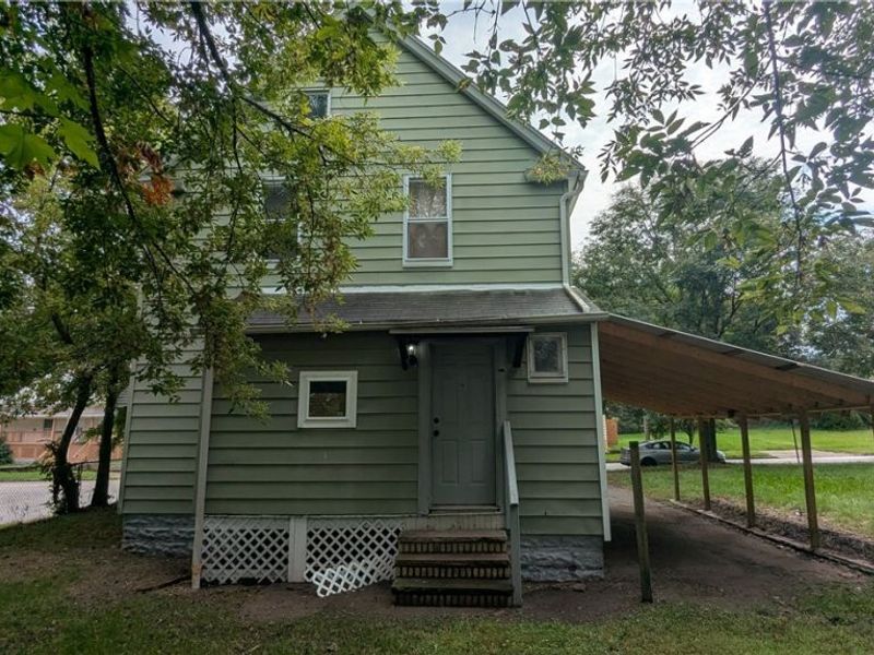 385 Campbell Street , Akron, OH 44307 Photo 6