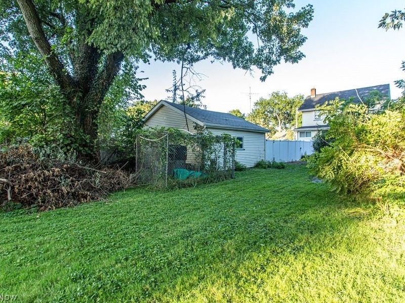 1218 Perkinswood Boulevard, Warren, OH 44484 Photo 36