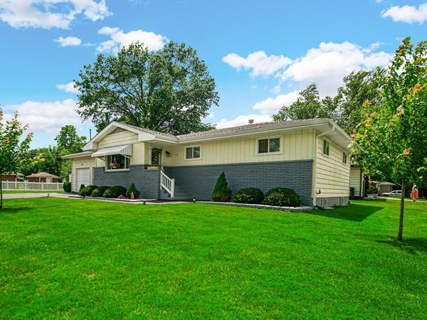 1001 W 39th Avenue , Hobart, IN 46342