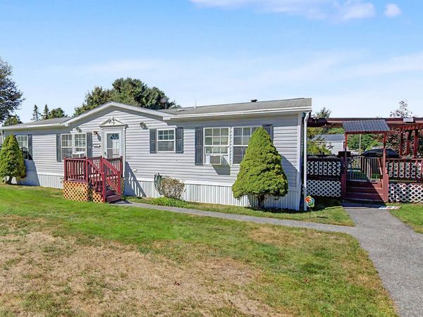 243 Bond Street , Westbrook, ME 04092