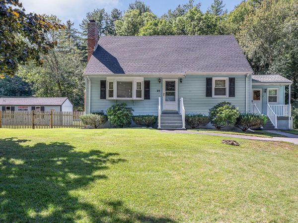 25 Naushon Rd, Billerica, MA 01821