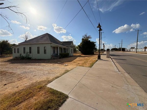 201 W Main Street , Troy, TX 76579
