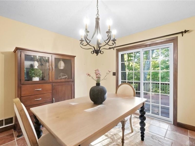 3888 Frostwood Drive, Beavercreek, OH 45430 Photo 14